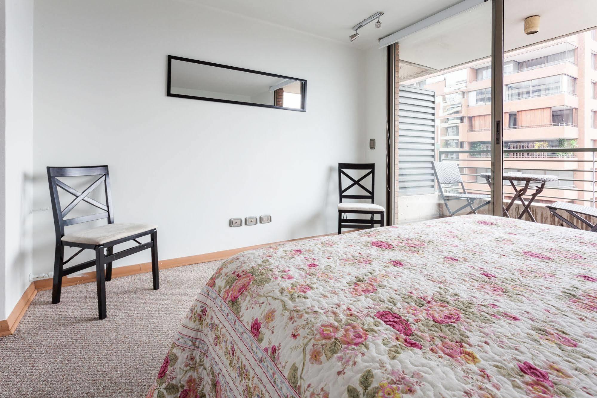 Livinnest Apartments Santiago Ngoại thất bức ảnh